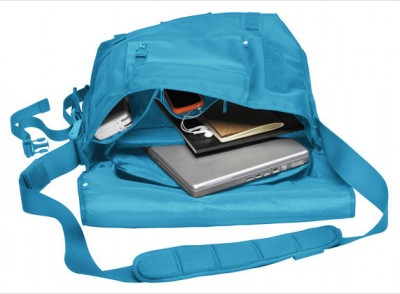 Incase-Nylon-Messenger-Bag-Cyan-Abierto-20100302640w1.jpg